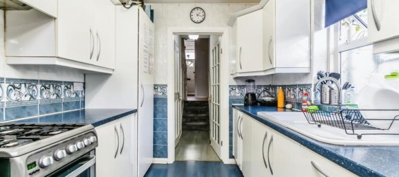 3 bedrooms House in Croydon, United Kingdom No. 7984 29