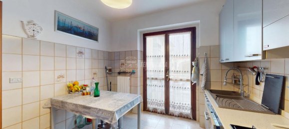 Дом с 5 комнатами в Кастильоне Торинезе, Италия № 38131 6