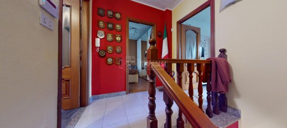 Дом с 5 комнатами в Кастильоне Торинезе, Италия № 38131 9