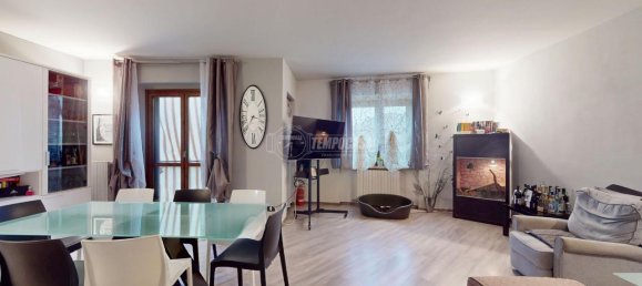 Дом с 5 комнатами в Кастильоне Торинезе, Италия № 38131 4