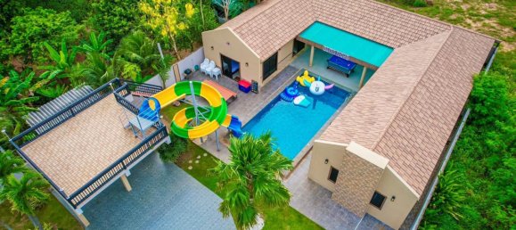 4 bedrooms House for sale in Chon Buri, Chonburi, Eastern Thailand, Thailand № 59759 10