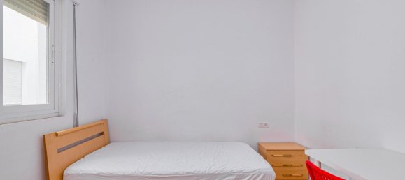 4 bedrooms Apartment in Granada, Spain No. 133605 14