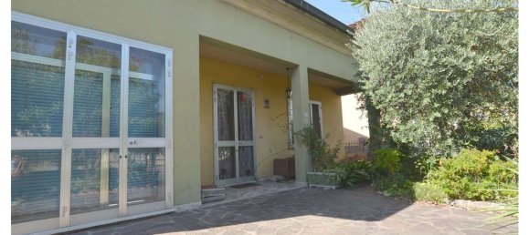 5 chambres Maison à Montecatini Terme, Italy No. 313436 2