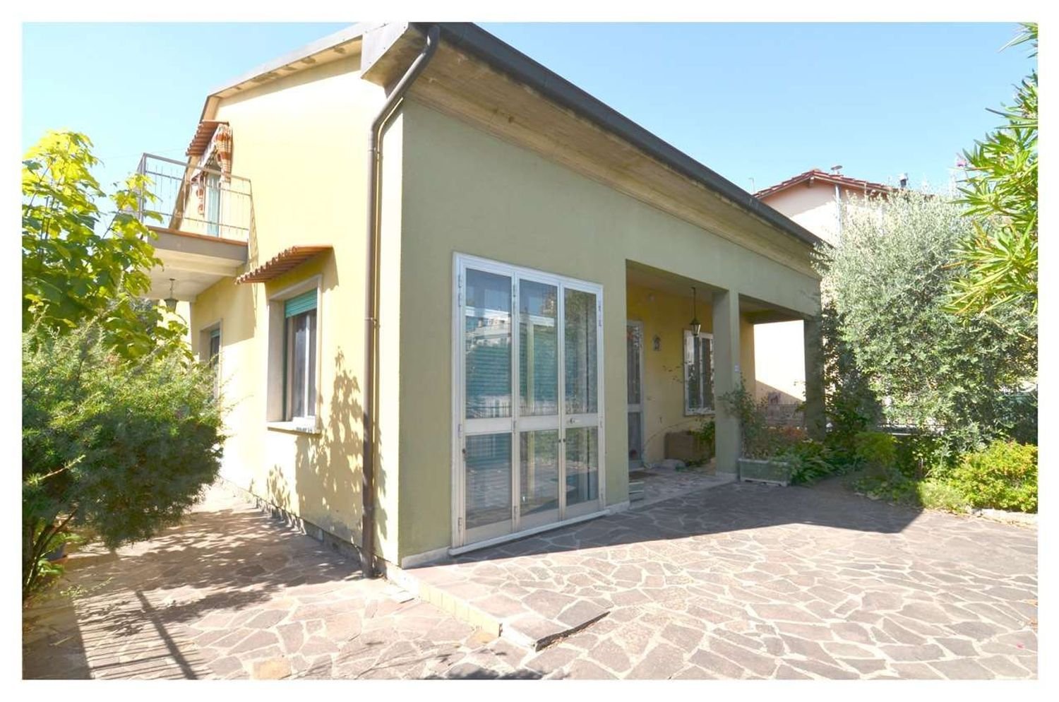 5 chambres Maison à Montecatini Terme, Italy No. 313436