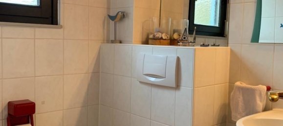 Таунхаус с 5 комнатами в Рейн-Зиг, Германия № 208765 36