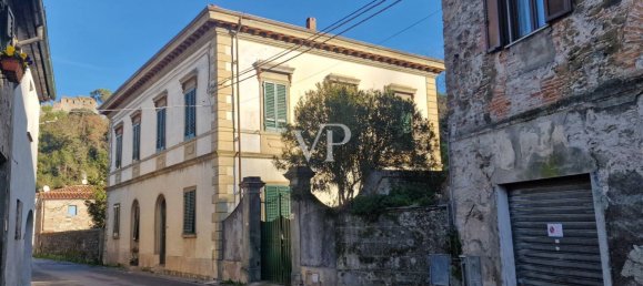 Villa de 4 dormitorios en San Giuliano Terme, Italy No. 304527 3