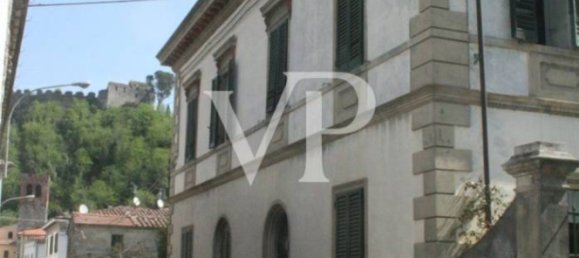 Villa de 4 dormitorios en San Giuliano Terme, Italy No. 304527 4
