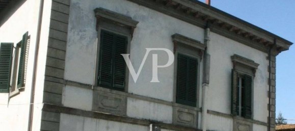 Villa de 4 dormitorios en San Giuliano Terme, Italy No. 304527 2