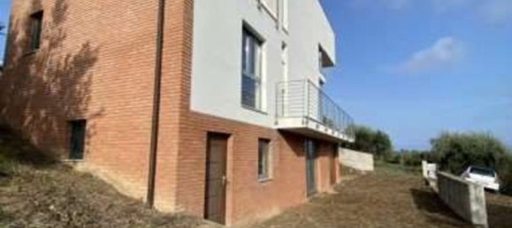 8 chambres Villa à Montesilvano, Italy No. 330506 3