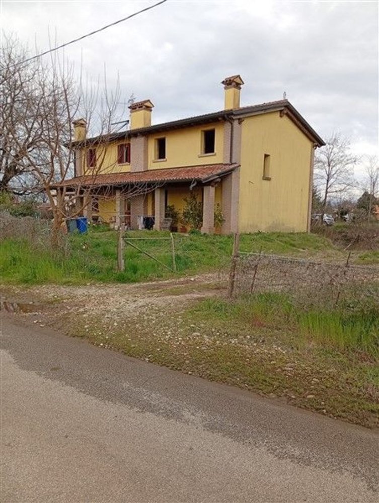 11 rooms House in Montebelluna, Italy No. 263122