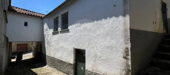 3 bedrooms House in Trancoso, Portugal No. 166304 2