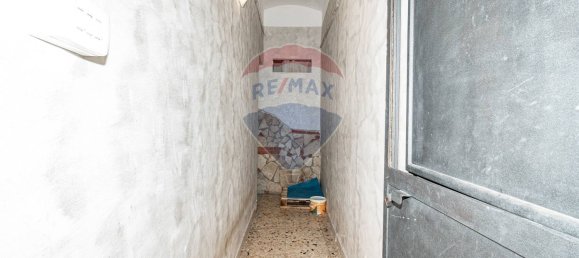 3 rooms Apartment in Catania, Italy No. 75675 8