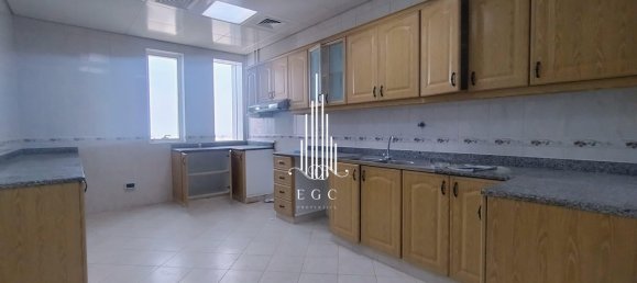 3 chambres Appartement à Al Khalidiya, UAE No. 93618 7