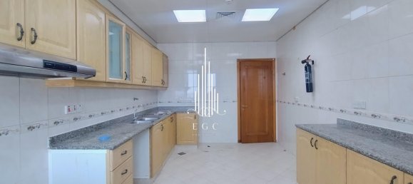 3 chambres Appartement à Al Khalidiya, UAE No. 93618 6