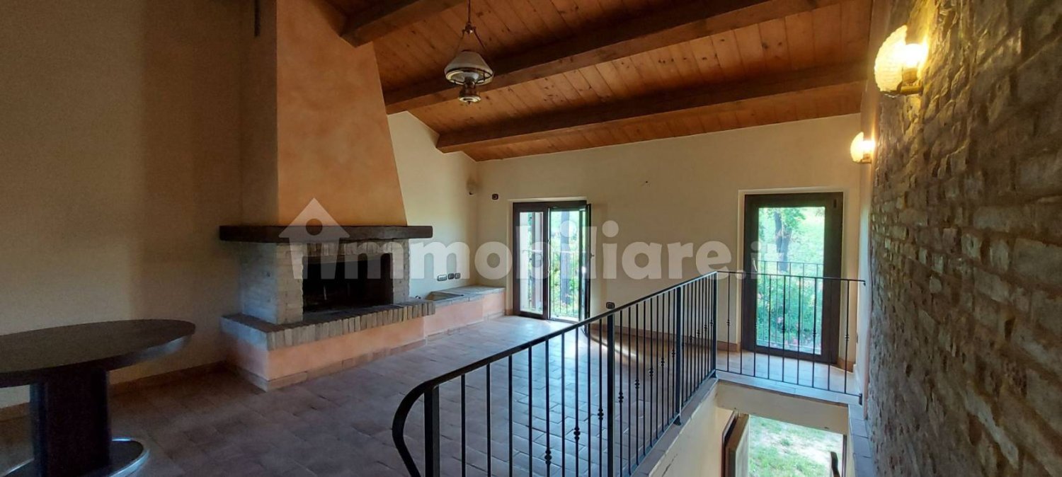 Дом с 3 спальнями в Морро д’Альба, Италия № 120544