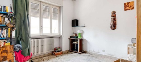 Villa de 8 habitaciónes en Castano Primo, Italy No. 260620 9