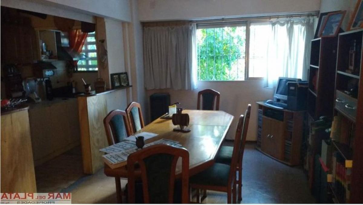 3 bedrooms Apartment in Mar del Plata, Argentina No. 93713