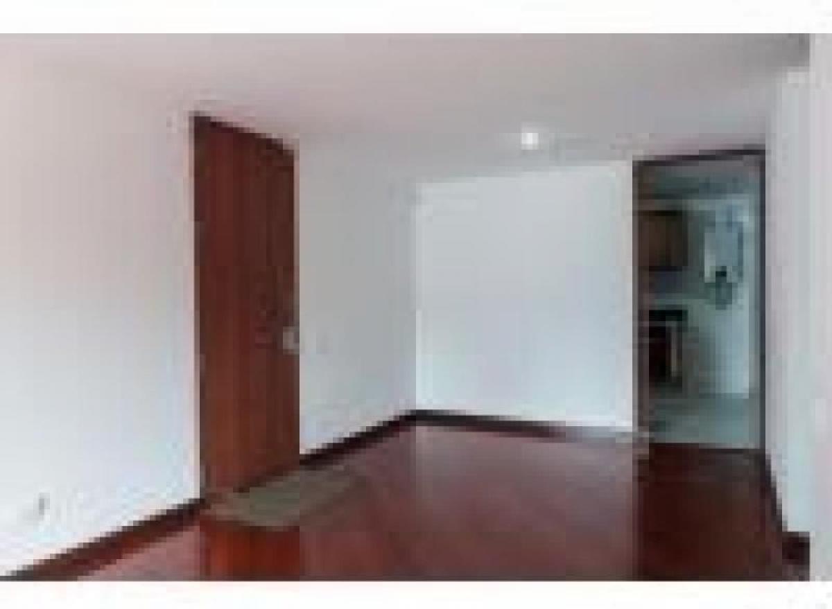 3 bedrooms House in Bogota, Colombia No. 11176