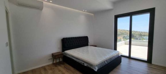 4 bedrooms Villa in Agios Tychonas, Cyprus No. 7391 3