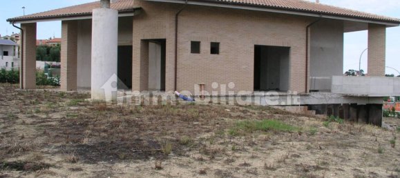 Villa de 5 dormitorios en Osimo, Italy No. 96040 3