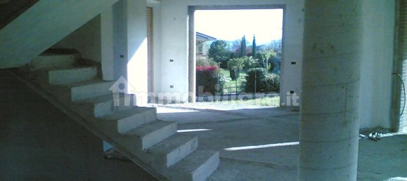 Villa de 5 dormitorios en Osimo, Italy No. 96040 4