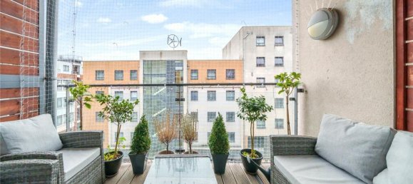 Квартира с 2 спальнями в Лондон, Великобритания № 12222 3