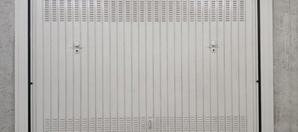 2غرفة شقة في Bovisio Masciago, Italy رقم 197214 47