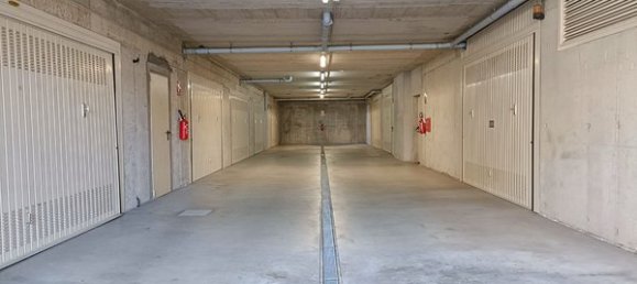 2غرفة شقة في Bovisio Masciago, Italy رقم 197214 50