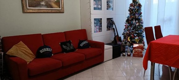 2غرفة شقة في Bovisio Masciago, Italy رقم 197214 2