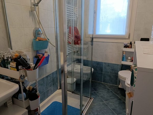 2غرفة شقة في Bovisio Masciago, Italy رقم 197214