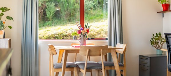 2 Schlafzimmer Haus in Whitby, New Zealand, Nr. 106 2