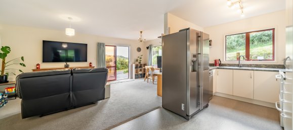 2 Schlafzimmer Haus in Whitby, New Zealand, Nr. 106 12