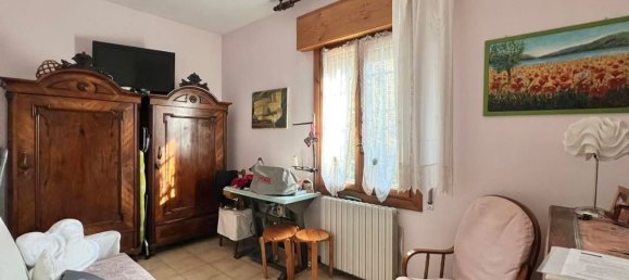 Apartamento de 4 dormitorios en Modena, Italy No. 327429 12