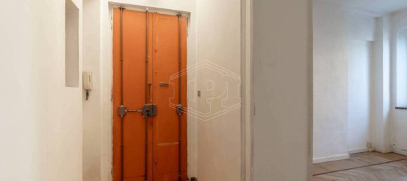 Квартира с 1 спальней в Турин, Италия № 347916 3