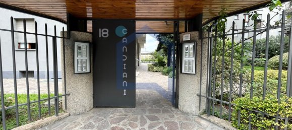 Квартира с 2 комнатами в Милан, Италия № 310619 8