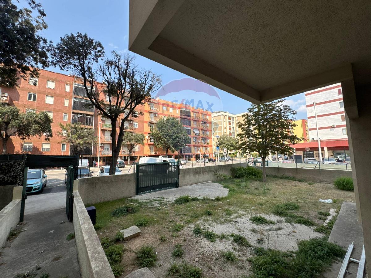 1 bedroom Apartment in Cagliari, Italy No. 332776