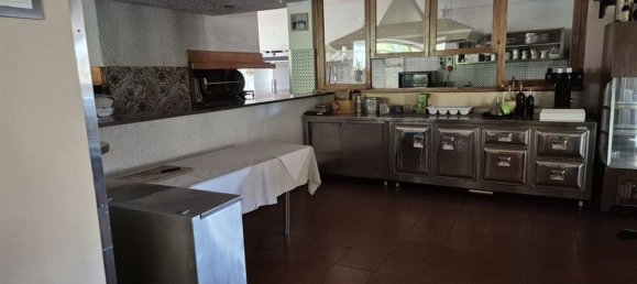 1978m² Commercial property in Rufina, Italy No. 298029 9