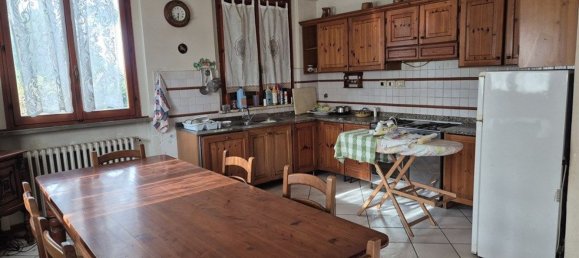 1978m² Commercial property in Rufina, Italy No. 298029 21