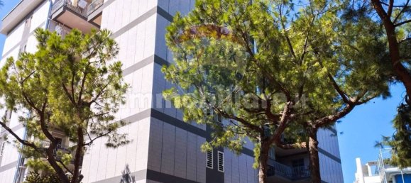 Apartamento de 2 dormitorios en Bari, Italy No. 270786 4