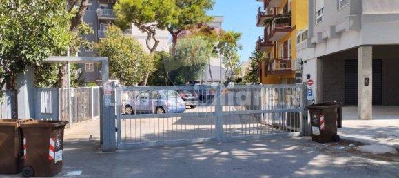 Apartamento de 2 dormitorios en Bari, Italy No. 270786 3