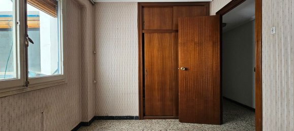 3 bedrooms Apartment in Zaragoza, Spain No. 159195 14