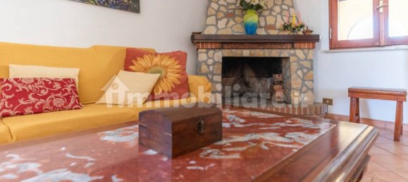 3 bedrooms Villa in Latina, Italy No. 294033 5
