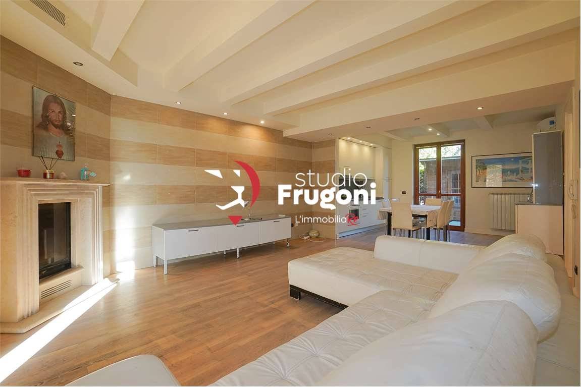 2 bedrooms House in Polpenazze del Garda, Italy No. 211094