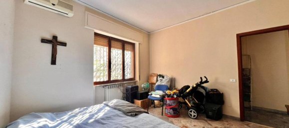 4 rooms Apartment in Naples, Italy No. 170081 21