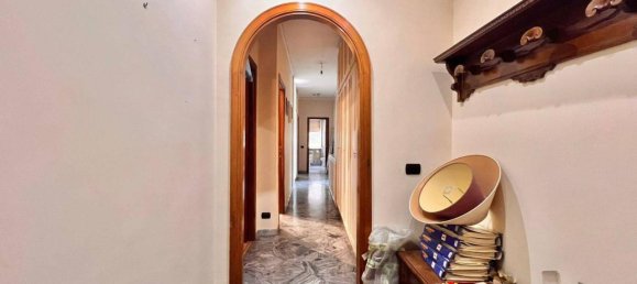 4 rooms Apartment in Naples, Italy No. 170081 25