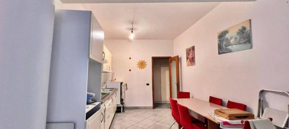 4 rooms Apartment in Naples, Italy No. 170081 17