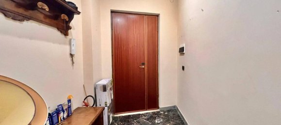 4 rooms Apartment in Naples, Italy No. 170081 19