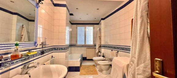 4 rooms Apartment in Naples, Italy No. 170081 32