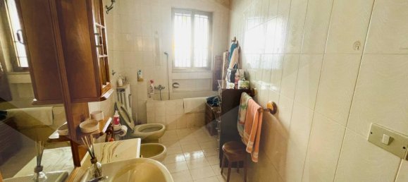 Квартира с 4 комнатами в Валенцано, Италия № 21711 10