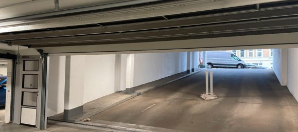  موقف سيارات في Altona, Germany رقم 340820 7